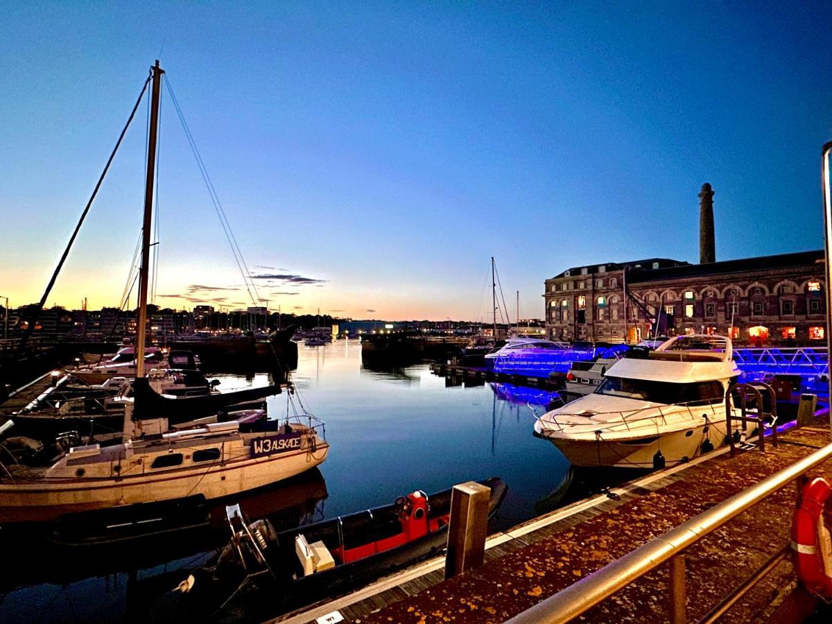 Royal William Yard Apartments - Large And Luxurious With Free Parking Plymouth Exterior photo